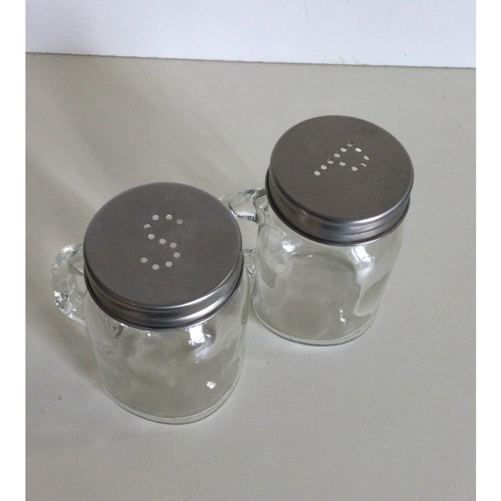 Vintage Salt‎ and Pepper Shakers Clear Glass